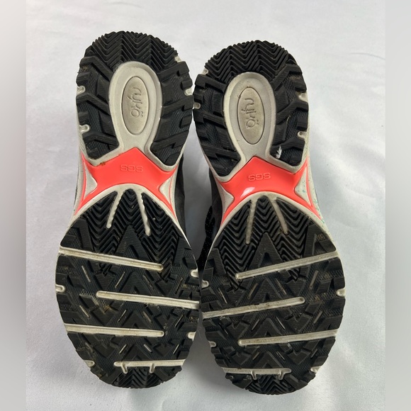 Ryka Summit Trail Mid Hiking Boot - Picture 4 of 10